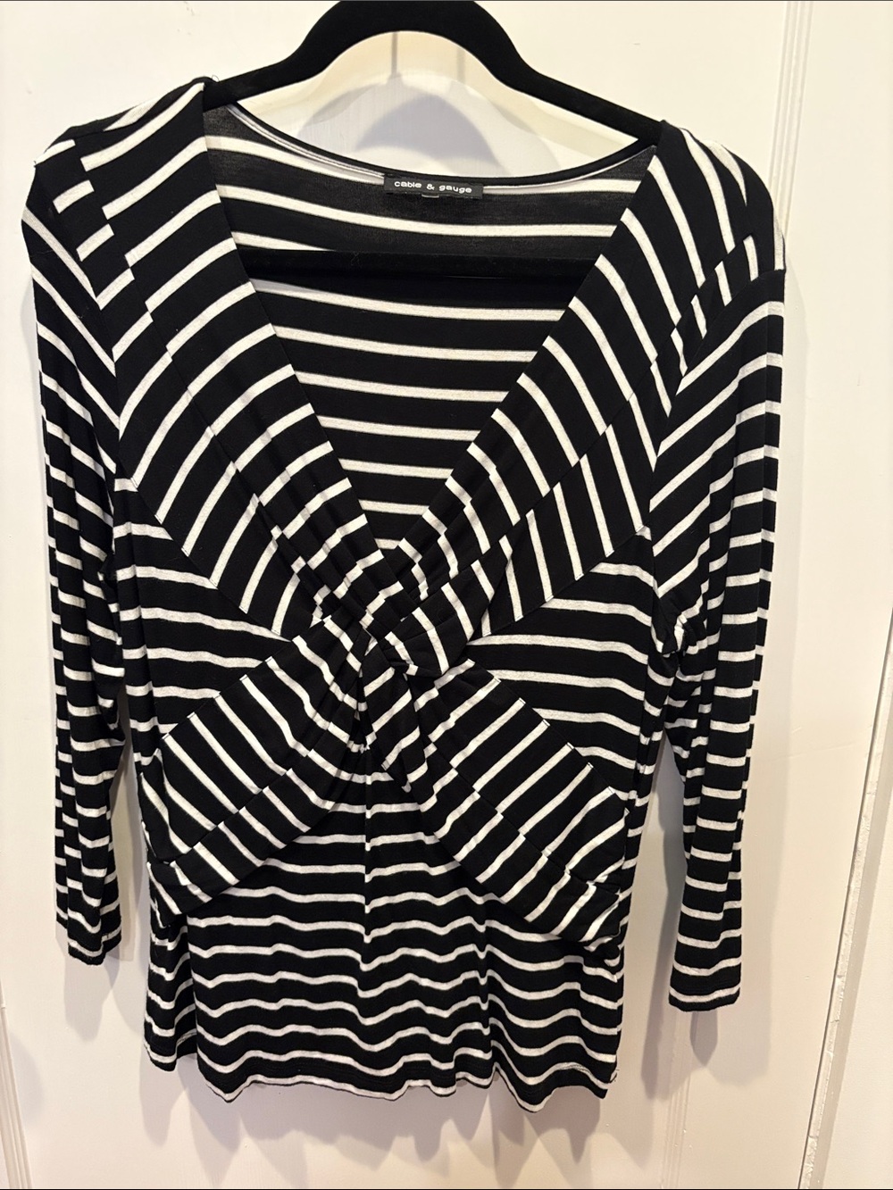 Cable & Gauge Black & White Striped Twist-Front Long Sleeve Top BN103